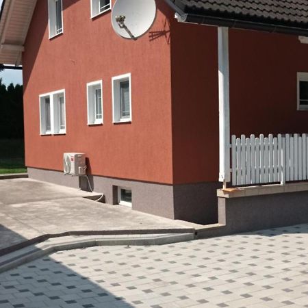 Apartment Igor - Holiday Home Ostarije Luaran gambar