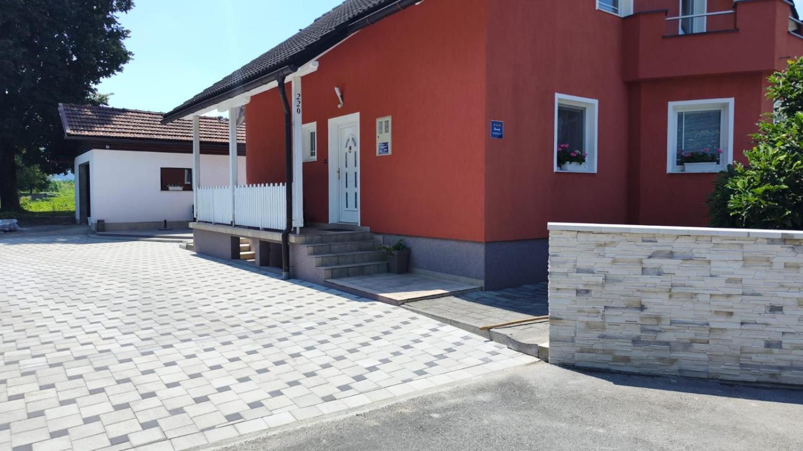 Apartment Igor - Holiday Home Ostarije Luaran gambar
