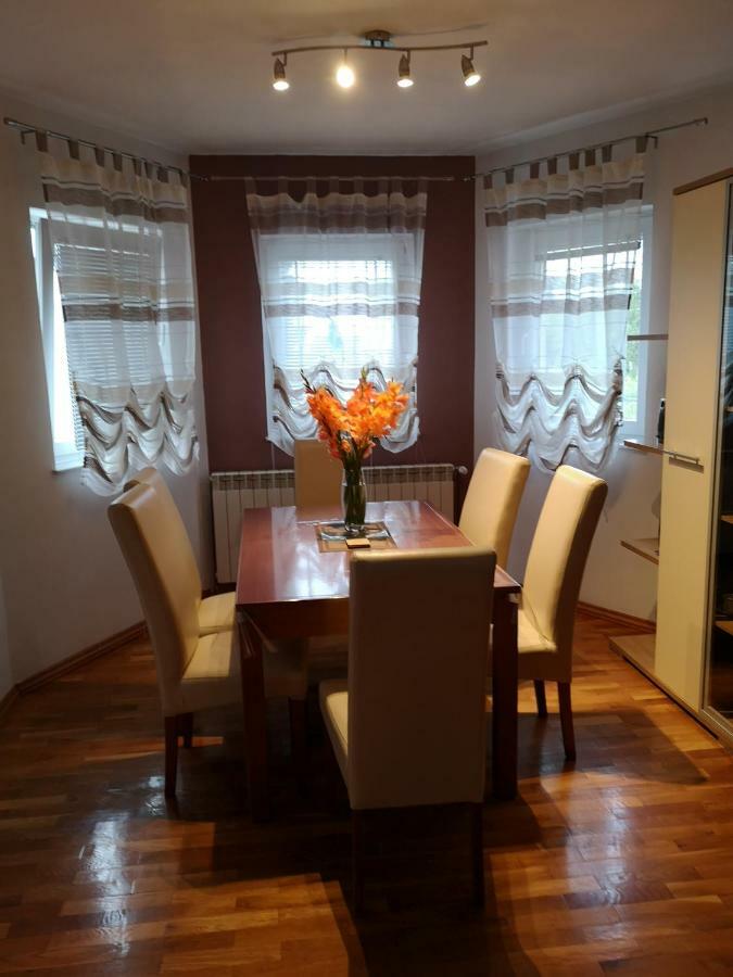 Apartment Igor - Holiday Home Ostarije Luaran gambar